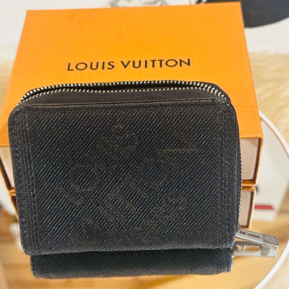 🔥 LOUIS VUITTON CARD CASE WALLET W/BOX - Picture 12 of 14